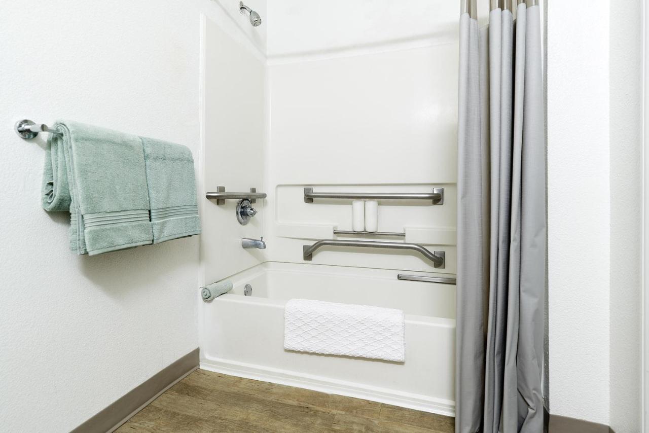 Intown Suites Extended Stay Austin Tx - North Lamar Exterior photo